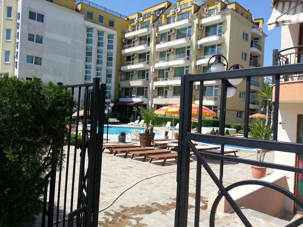 Menada Sea Regal Apartments Sunny Beach Exterior photo